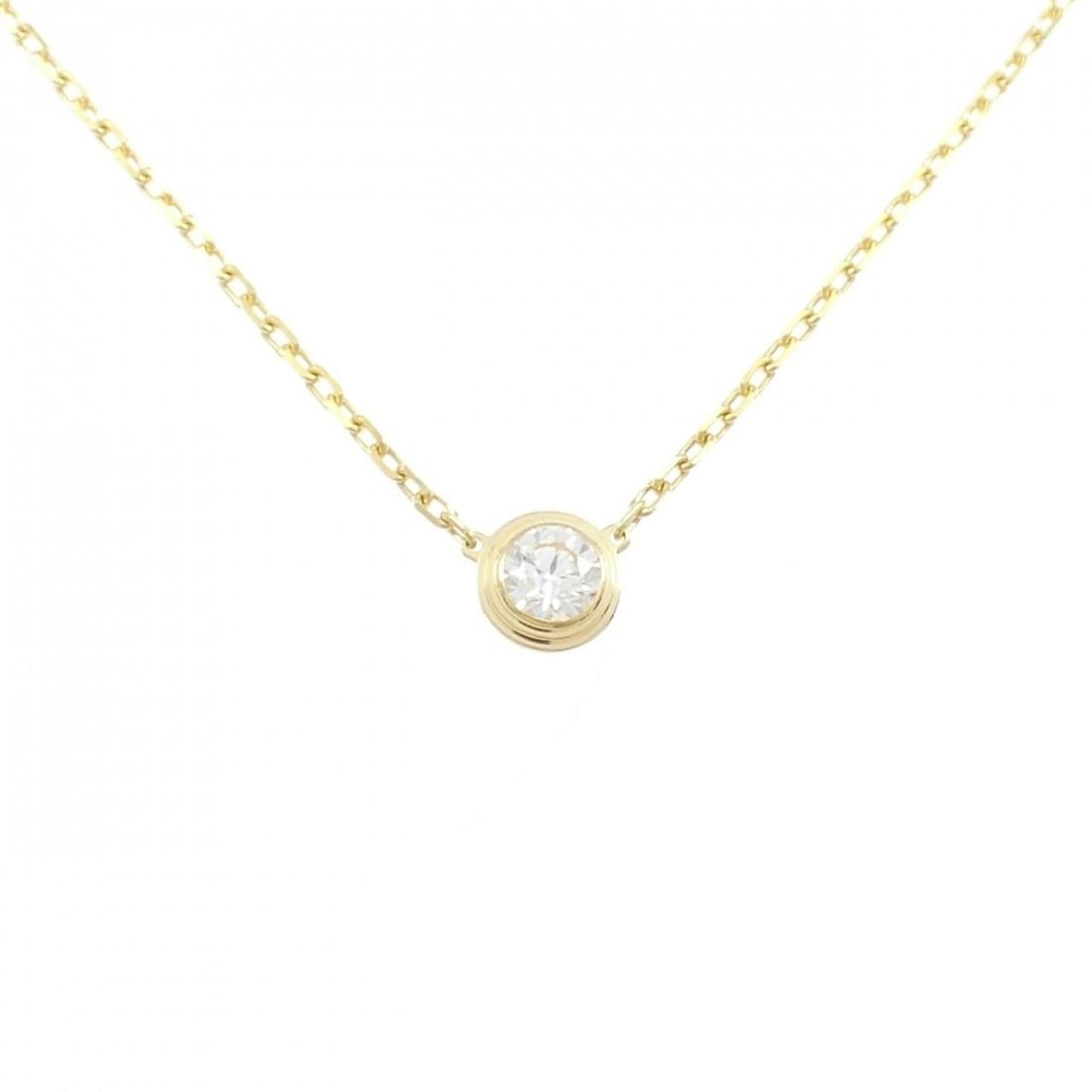 Cartier Damour Large Necklace: --- Catalog ---Category: SizePendant Size: 5.5mm / 0.21''Neck Circumference: 38 cm - 41 cm / 14.96'' - 16.14''Category: DesignStone: DiamondGender: WomenMaterial: Yellow gold (18K)Necklace Type: