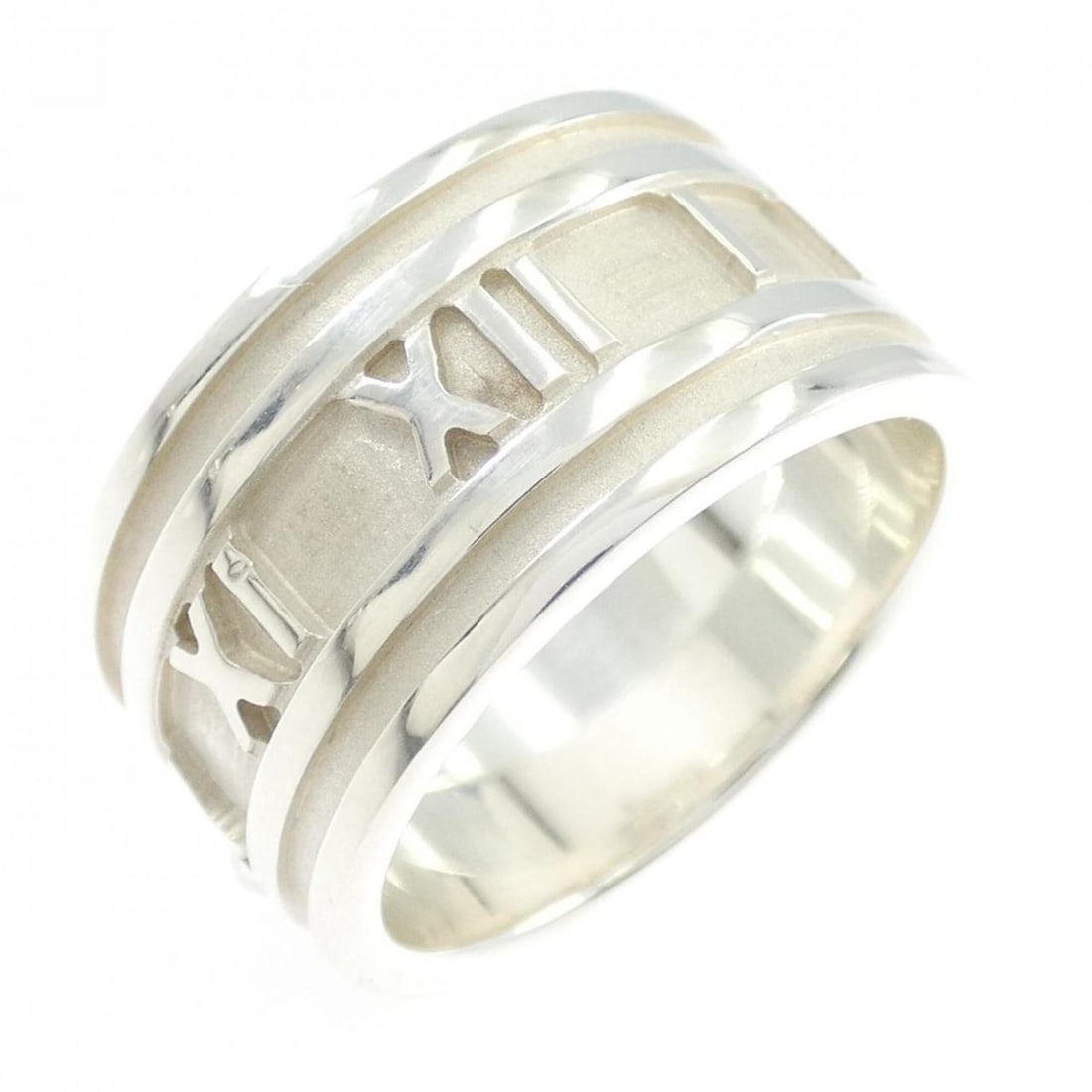 Tiffany Atlas Ring: --- Catalog ---Category: SizeWidth: 11.7mm / 0.46''Weight: 12.3g / 0.43oz.JP Size: 20US Size: 10Category: DesignType: Band ringGender: MenMaterial: Silver 925Category: GeneralLine: AtlasBrand: