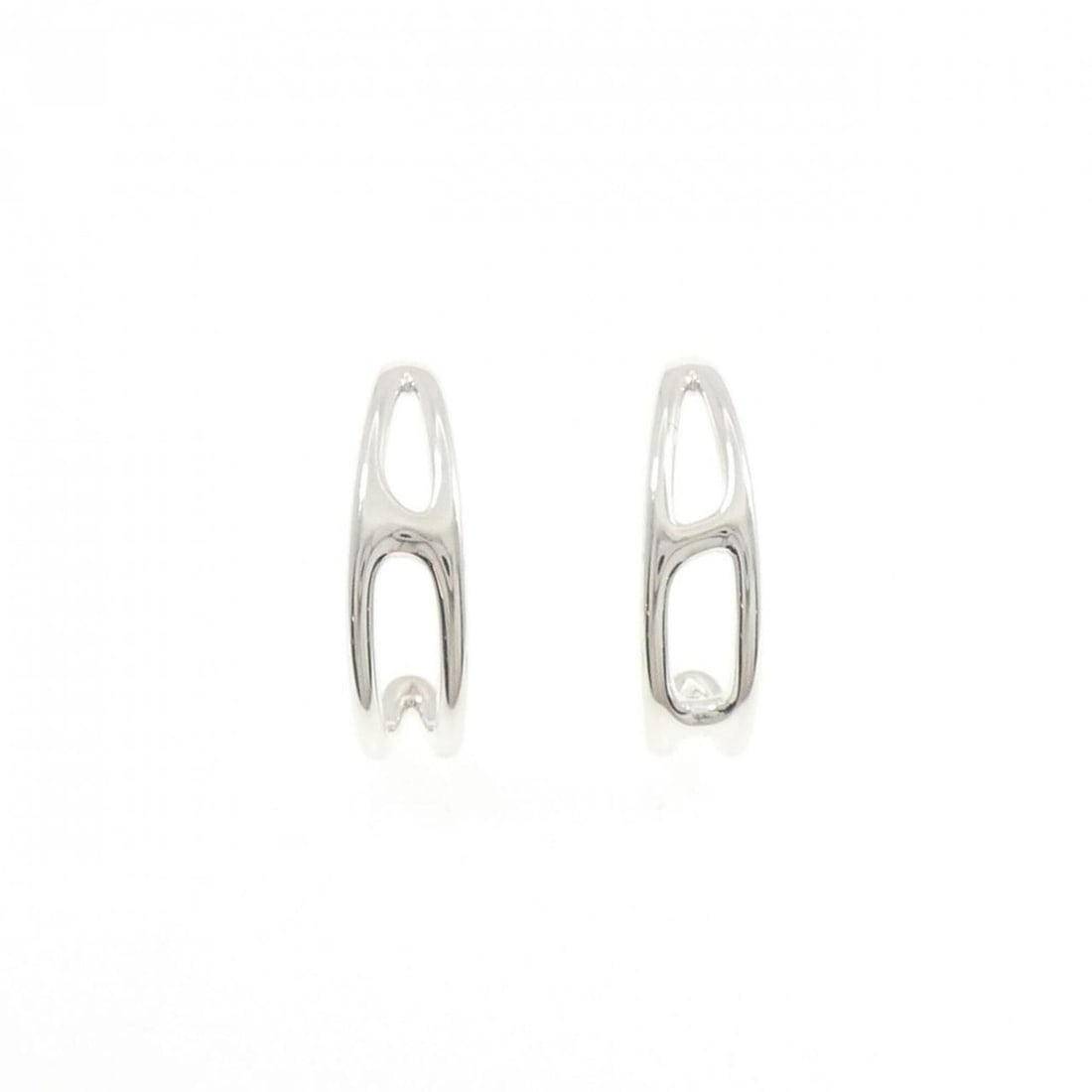Hermes Punk Earrings: --- Catalog ---Category: SizeWeight: 10.1g / 0.35oz.Size (HxWxD): 30.40mm x 9.00mm / 1.20'' x 0.35''Category: DesignType: Stud earringsGender: WomenMaterial: Silver 925Category: GeneralBrand:
