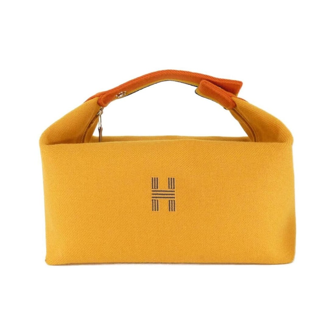 Hermes ROCABAR Bride a Black GM 103537M Handbag Pouch: --- Catalog ---Category: SizeSize (HxWxD): 15cm x 25cm x 14cm / 5.9'' x 9.84'' x 5.51''Category: DesignType: Handbag, PouchColor: RocabarGender: WomenMaterial: Wool Hardware Color: SilverCategory: Gen