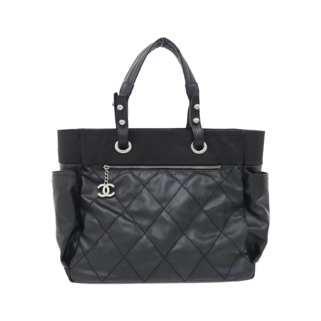 Chanel Paris Biarritz Line 34210 Handbag: --- Catalog ---Category: SizeWeight: 1.08kg / 2.38lb.Size (HxWxD): 30cm x 35cm x 15cm / 11.81'' x 13.77'' x 5.9''Handle Length: 45cm / 17.71''Category: DesignType: HandbagColor: BlackGender: