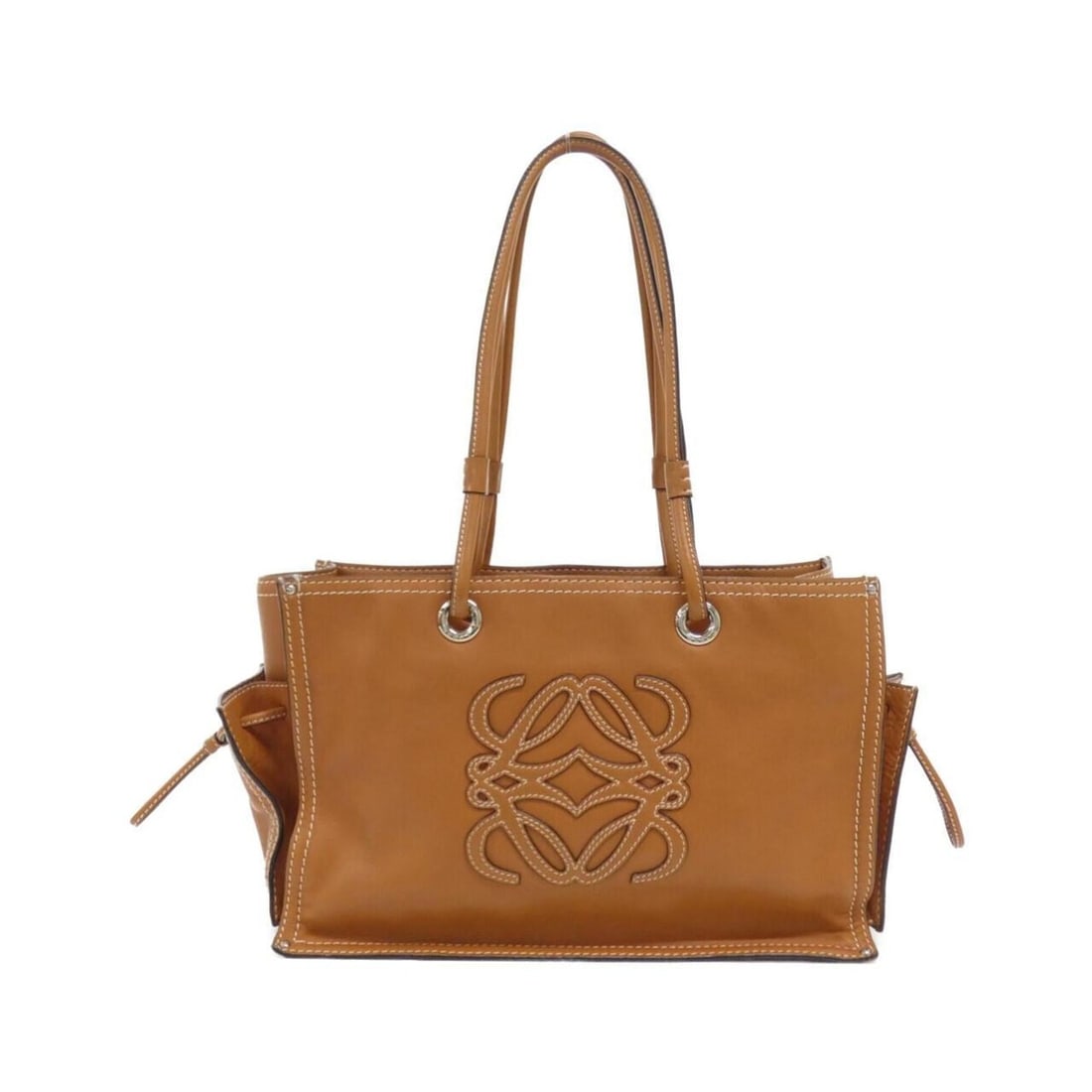 Loewe 323 64 002 Handbag: --- Catalog ---Category: SizeSize (HxWxD): 24cm x 35cm x 15cm / 9.44'' x 13.77'' x 5.9''Category: DesignType: HandbagColor: BrownGender: WomenMaterial: Leather Hardware Color: SilverCategory: