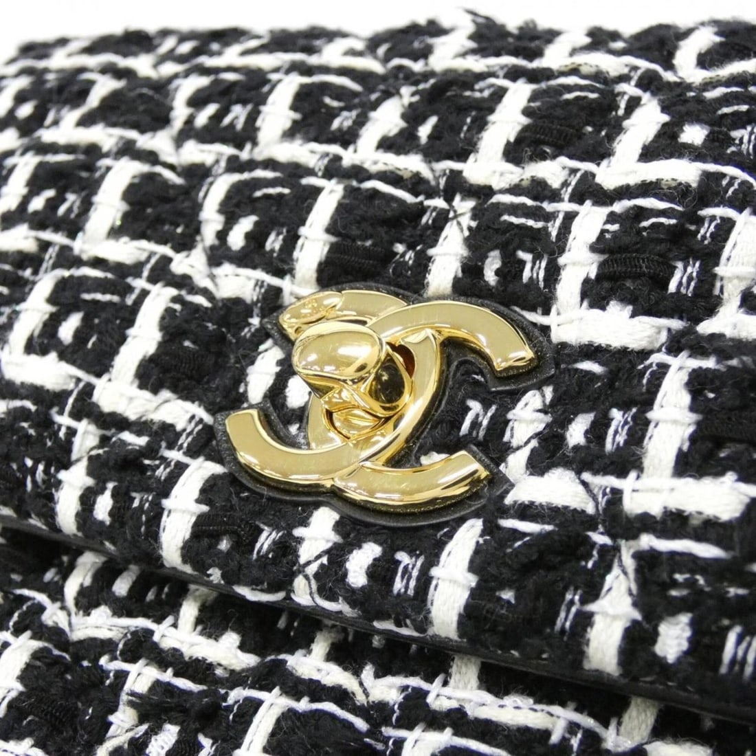 Chanel shoulder bag - 4