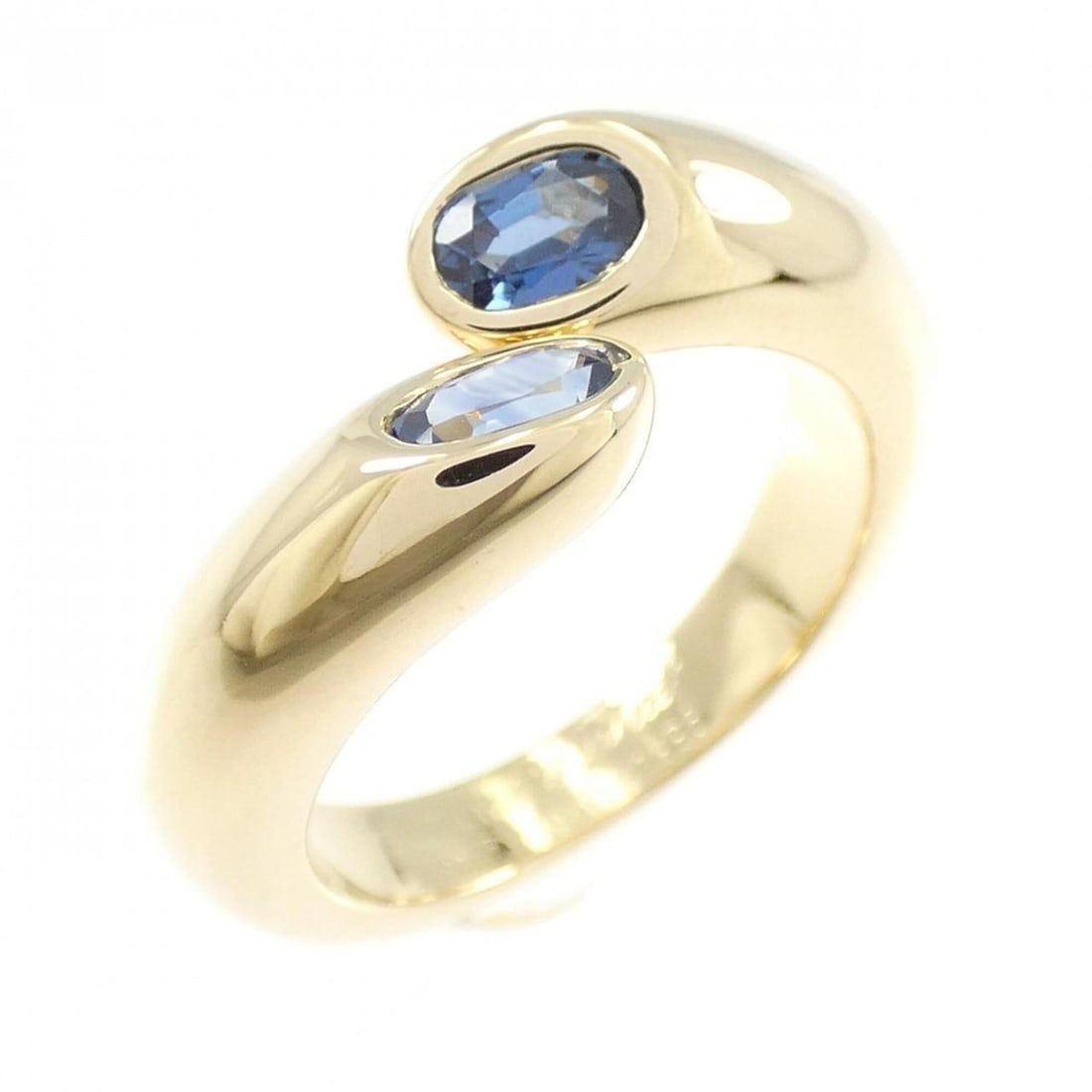 Cartier Ellipse de Tête Ring: --- Catalog ---Category: SizeUS Size: 6Brand Size: 51Category: DesignType: Band ringStone: SapphireGender: WomenMaterial: Yellow gold (18K)Category: GeneralBrand: Cartier--- Item List ---Section: