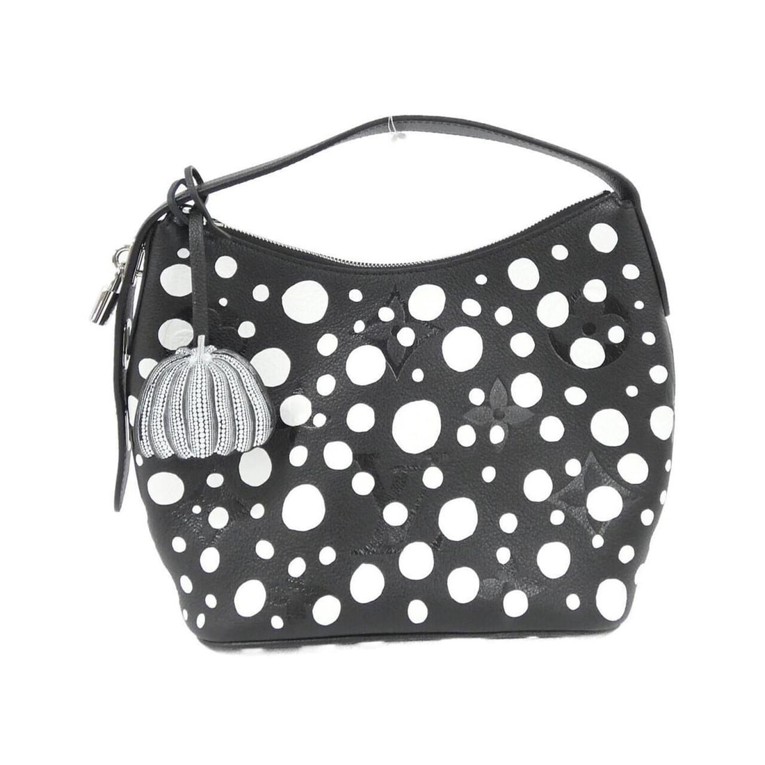 Louis Vuitton Monogram Empreinte (LV X YK) Marshmallow PM M46391 Shoulder Bag: --- Catalog ---Category: SizeSize (HxWxD): 20cm x 24cm x 13cm / 7.87'' x 9.44'' x 5.11''Category: DesignType: Shoulder bagColor: BlackGender: WomenMaterial: Leather Leather/Fur Type: CalfskinCategory: