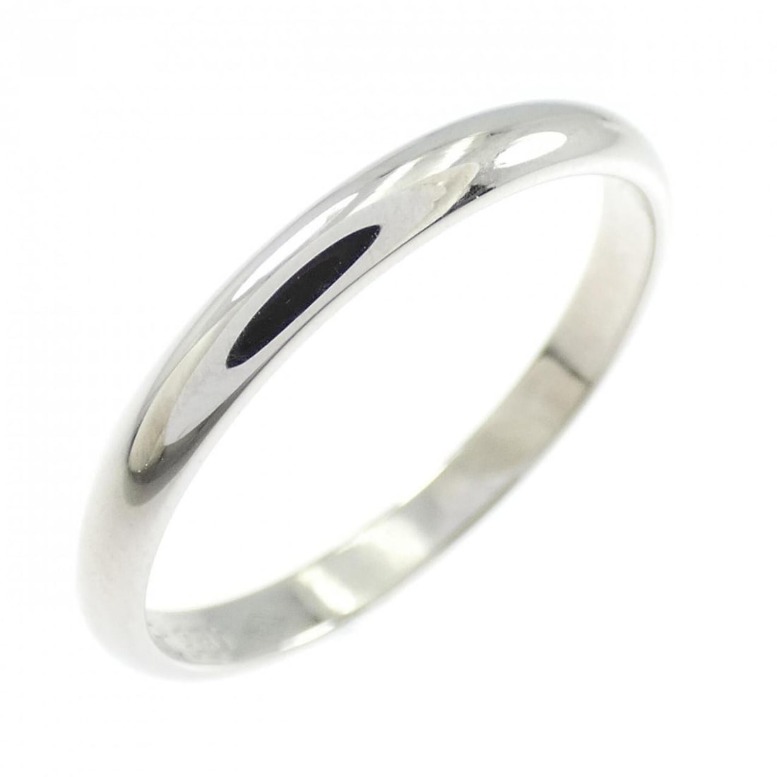 Cartier wedding ring: --- Catalog ---Category: SizeUS Size: 7.5Brand Size: 55Category: DesignType: Band ringGender: WomenMaterial: Platinum 950Category: GeneralBrand: Cartier--- Item List ---Section: ConditionRanking: