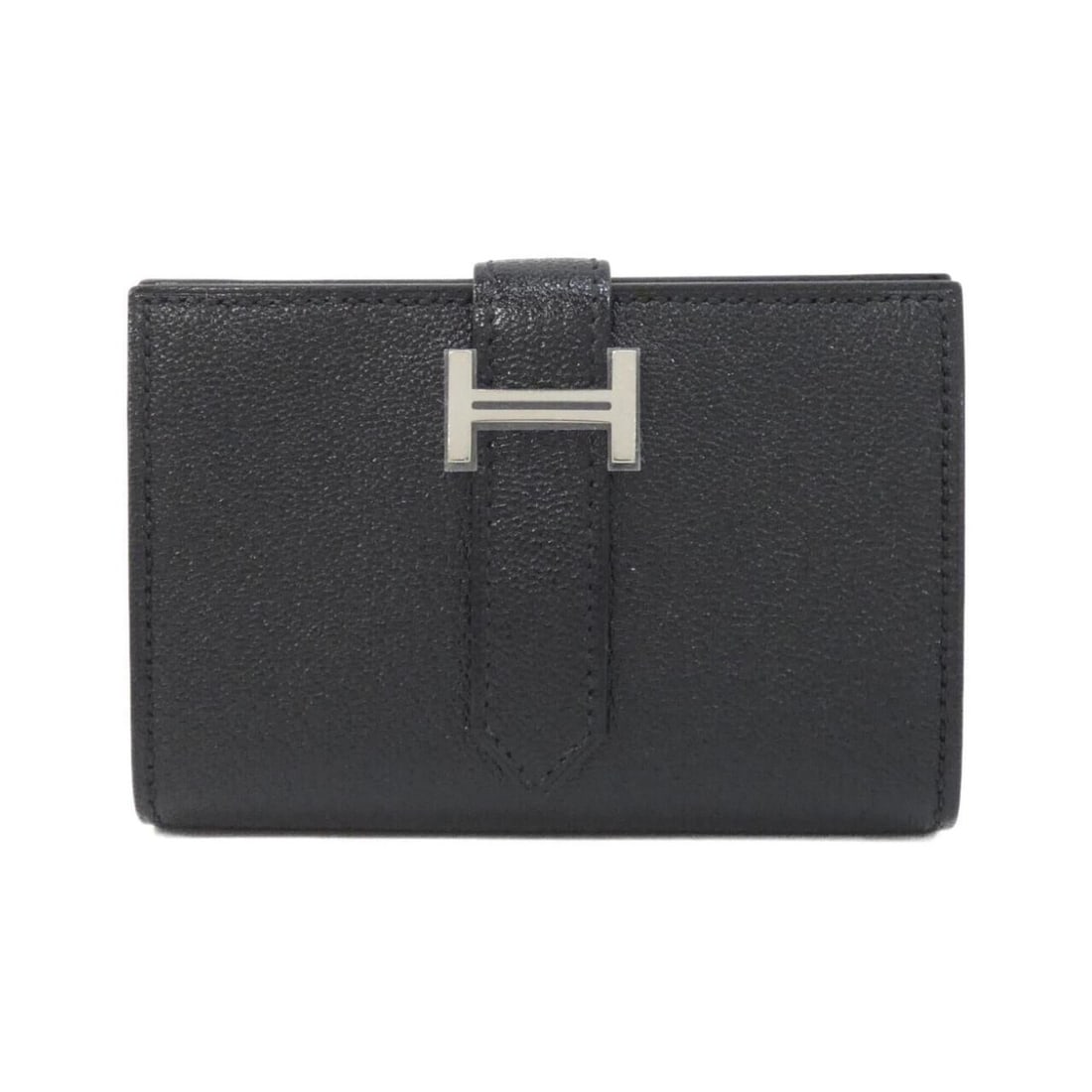 Hermes Bearn Mini 039795CK Wallet: --- Catalog ---Category: SizeSize (HxWxD): 7cm x 10.5cm x 2cm / 2.75'' x 4.13'' x 0.78''Category: DesignType: Wallet (bi-fold)Color: BlackGender: Men,WomenMaterial: Chevre leather Category: