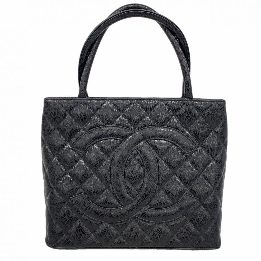 Chanel Tote Bag, Reissue Tote, Caviar Leather, Black, Women's: --- Catalog ---Category: SizeSize (HxWxD): 24cm x 30cm x 15cm / 9.44'' x 11.81'' x 5.9''Category: DesignType: Tote bagColor: BlackGender: WomenMaterial: Grained Calfskin Hardware Color: SilverCategory