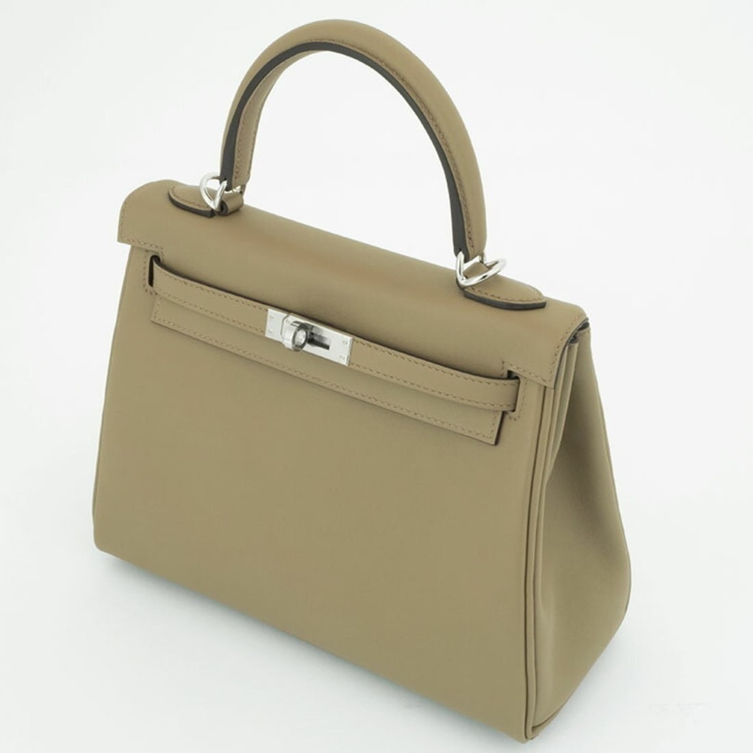 Cartier 2C Charm - 11