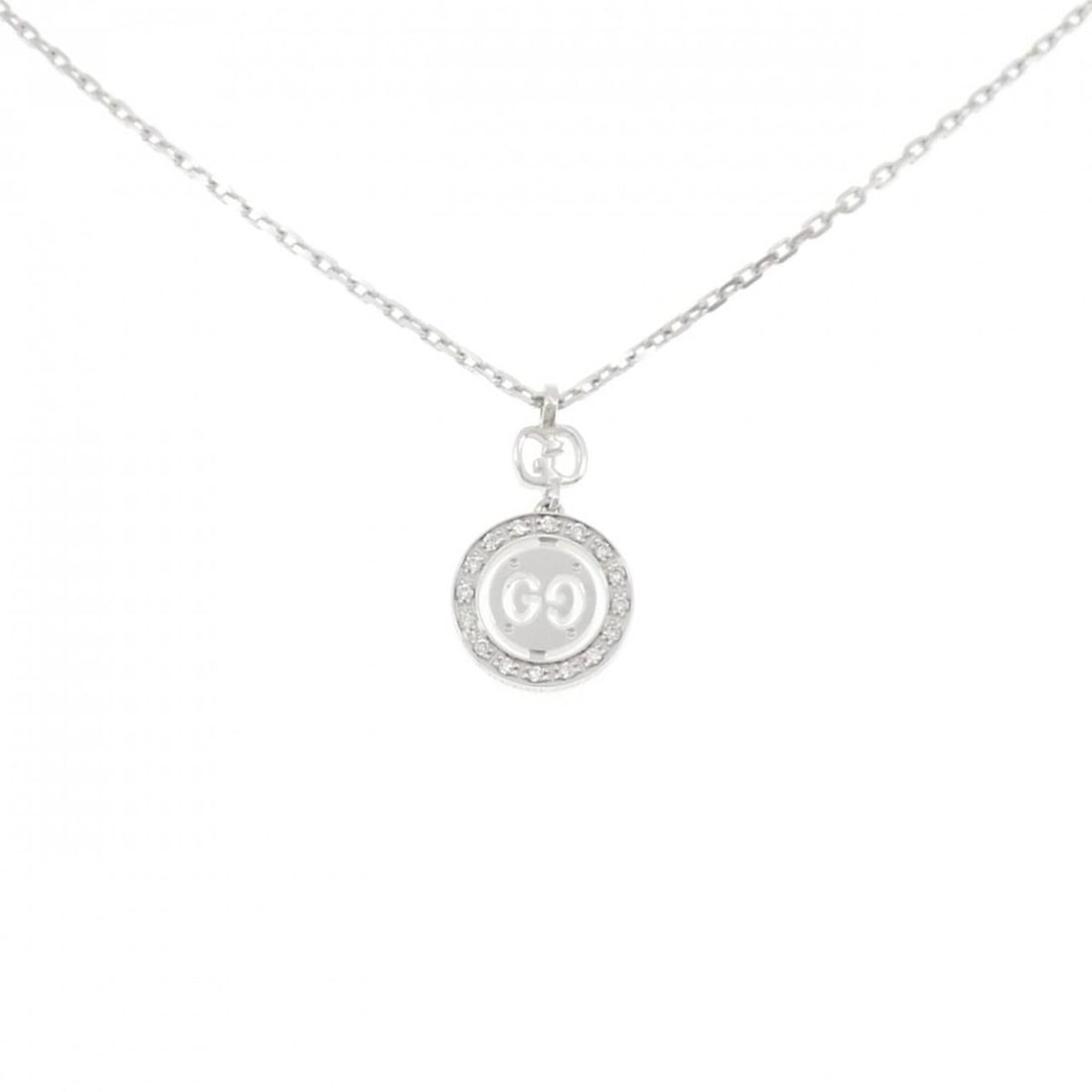 Gucci Icon Toile Necklace: --- Catalog ---Category: SizePendant Size: 17.8mm x 10.2mm / 0.7'' x 0.4''Neck Circumference: 38 cm - 40 cm / 14.96'' - 15.74''Category: DesignStone: DiamondGender: WomenMaterial: White gold
