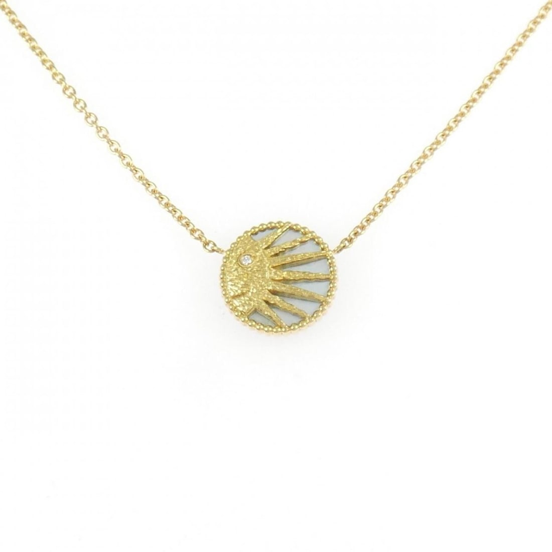 Christian Dior Rose Celeste Necklace: --- Catalog ---Category: SizeNeck Circumference: 38 cm - 42 cm / 14.96'' - 16.53''Category: DesignStone: Diamond, Mother of pearl, OnyxGender: WomenMaterial: White gold (18K), Yellow gold