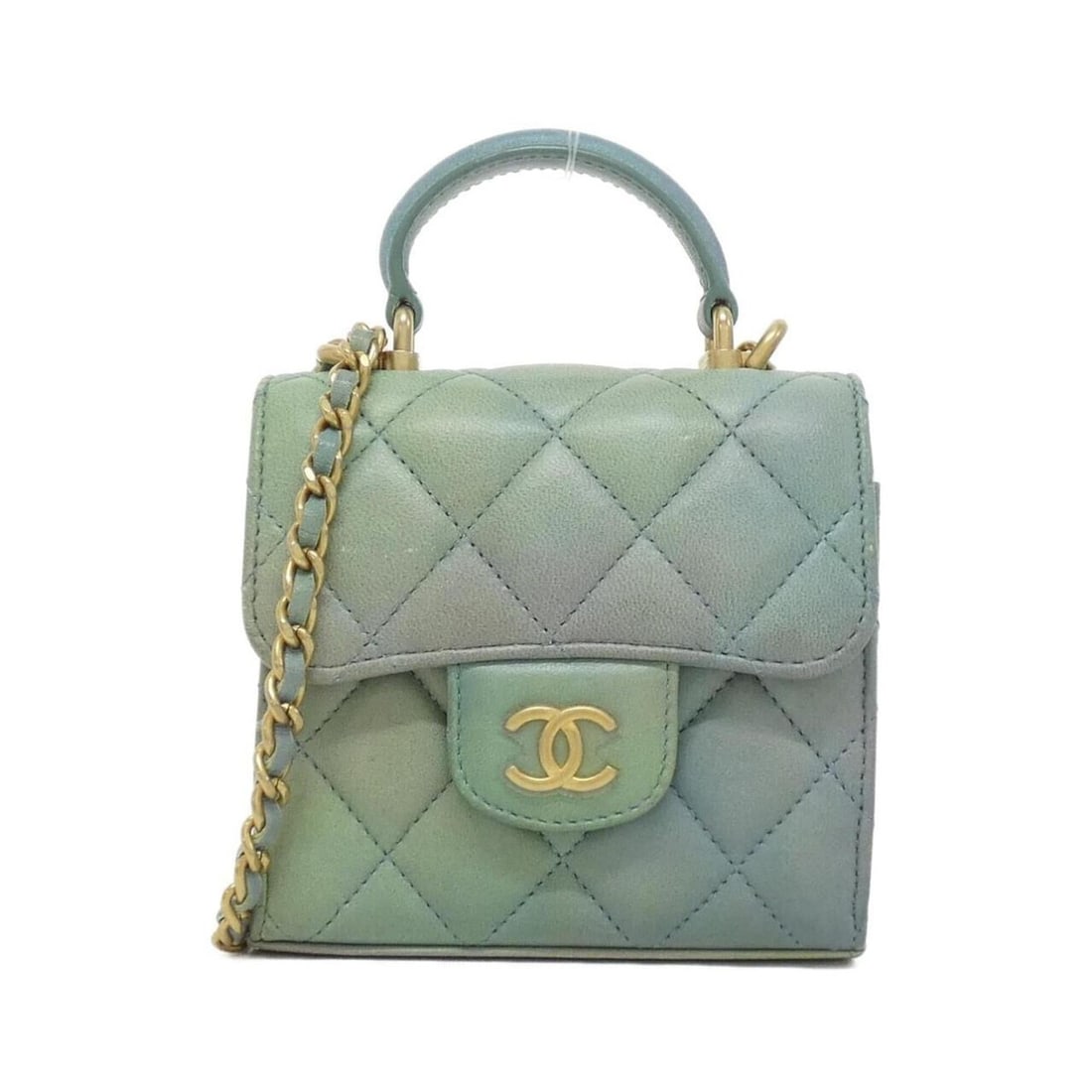 Chanel AP2682 Shoulder Bag: --- Catalog ---Category: SizeSize (HxWxD): 11cm x 11cm x 5cm / 4.33'' x 4.33'' x 1.96''Category: DesignType: Shoulder bagColor: GreenGender: WomenMaterial: Leather Hardware Color: Matte