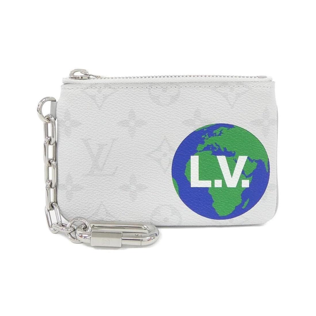 Louis Vuitton White Monogram Logo Zipped Handbag Pouch M67809: --- Catalog ---Category: SizeSize (HxWxD): 9cm x 14cm x 1cm / 3.54'' x 5.51'' x 0.39''Category: DesignType: Handbag, PouchColor: Blanc, WhiteGender: Men,WomenMaterial: Monogram Hardware Color: