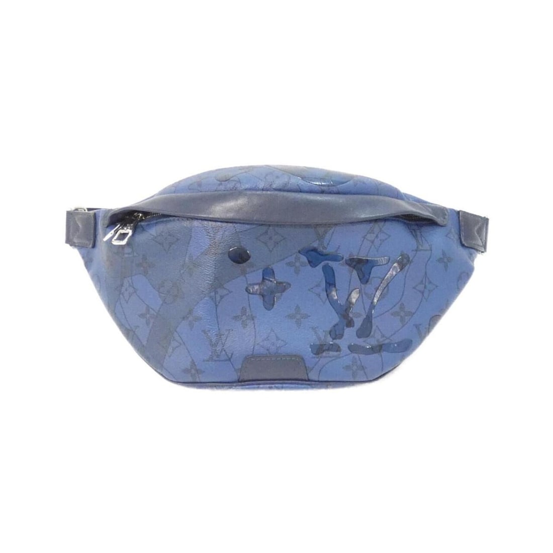 Louis Vuitton Monogram Aqua Garden Discovery Bumbag PM M22576 Shoulder Bag: --- Catalog ---Category: SizeWeight: 410g / 14.46oz.Size (HxWxD): 15cm x 44cm x 9cm / 5.9'' x 17.32'' x 3.54''Strap Length: 92cm / 36.22''Category: DesignType: Shoulder bagColor: BlueGender: