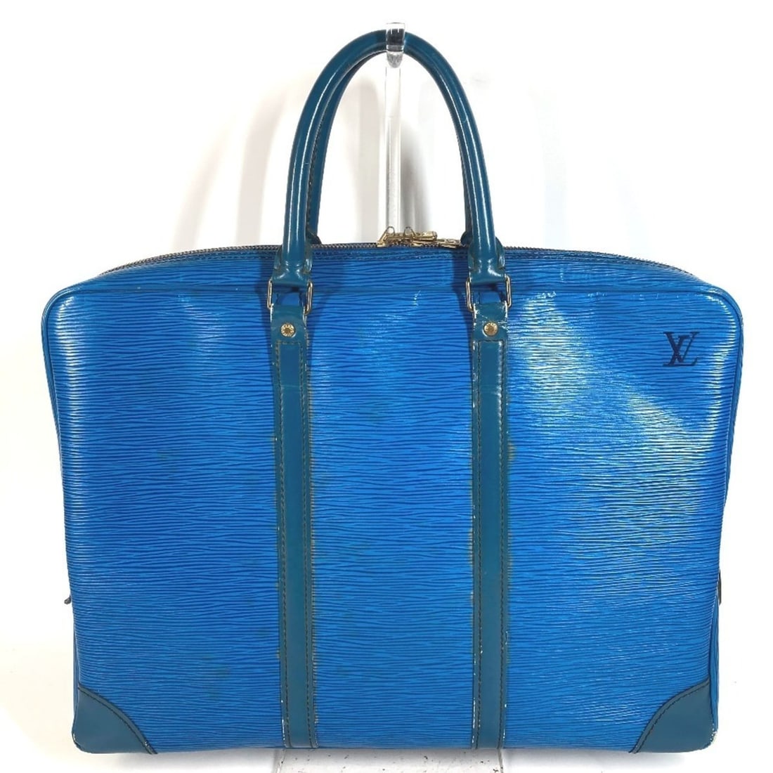 LOUIS VUITTON M54475 Epi Porte Documents Voyage PDV Handbag Document Bag Briefcase Business Leather: --- Catalog ---Category: SizeSize (HxWxD): 29cm x 38.5cm x 6cm / 11.41'' x 15.15'' x 2.36''Category: DesignType: Briefcase, Handbag, Tote bagColor: Blue, Toledo blueGender: Men,WomenMaterial: Epi leat