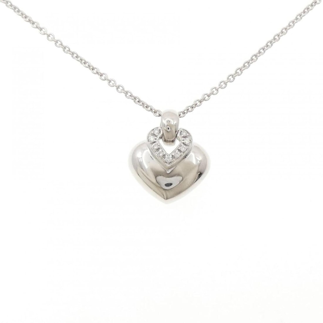 Bvlgari Doppio Cuore Necklace: --- Catalog ---Category: SizePendant Size: 20.1mm x 17.5mm / 0.79'' x 0.68''Neck Circumference: 40 cm / 15.74''Category: DesignGender: WomenMaterial: White gold (18K)Pendant Type: PendantNecklace
