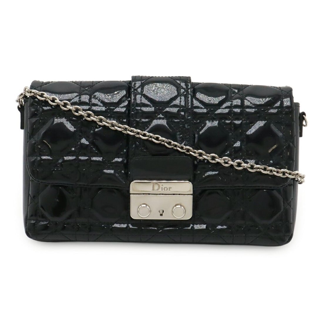 Christian Dior New Rock Cannage Chain Shoulder Bag Clutch, Patent Leather, Black (Key Missing): --- Catalog ---Category: SizeWeight: 370g / 13.05oz.Size (HxWxD): 14cm x 22cm x 3cm / 5.51'' x 8.66'' x 1.18''Strap Length: 121cm / 47.63''Category: DesignType: Shoulder bagColor: BlackGender: