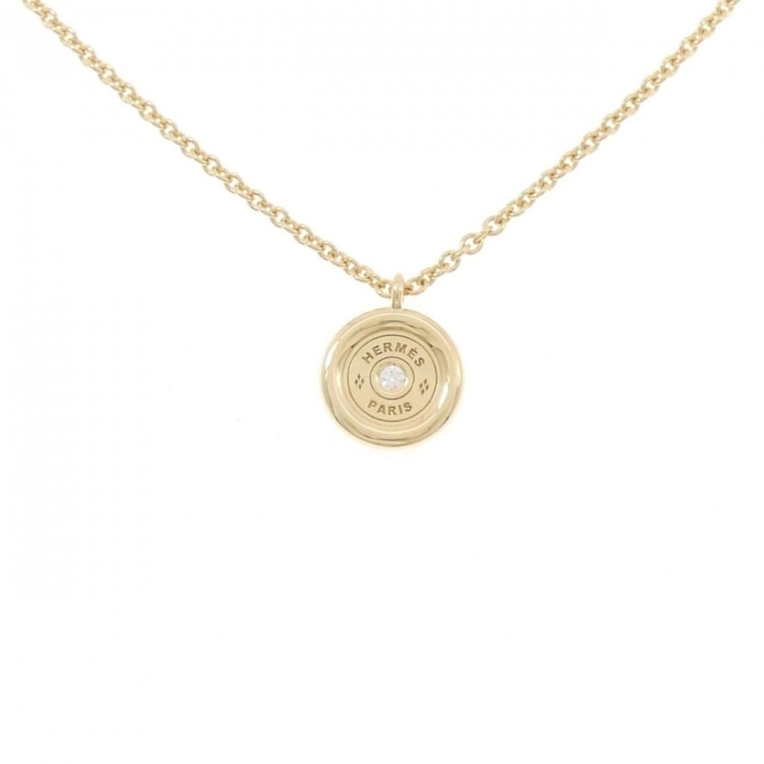 Hermes 750YG Necklace: --- Catalog ---Category: SizePendant Size: 15.9mm x 12.7mm / 0.62'' x 0.49''Neck Circumference: 38 cm / 14.96''Category: DesignStone: DiamondGender: WomenMaterial: Yellow gold (18K)Pendant Type: