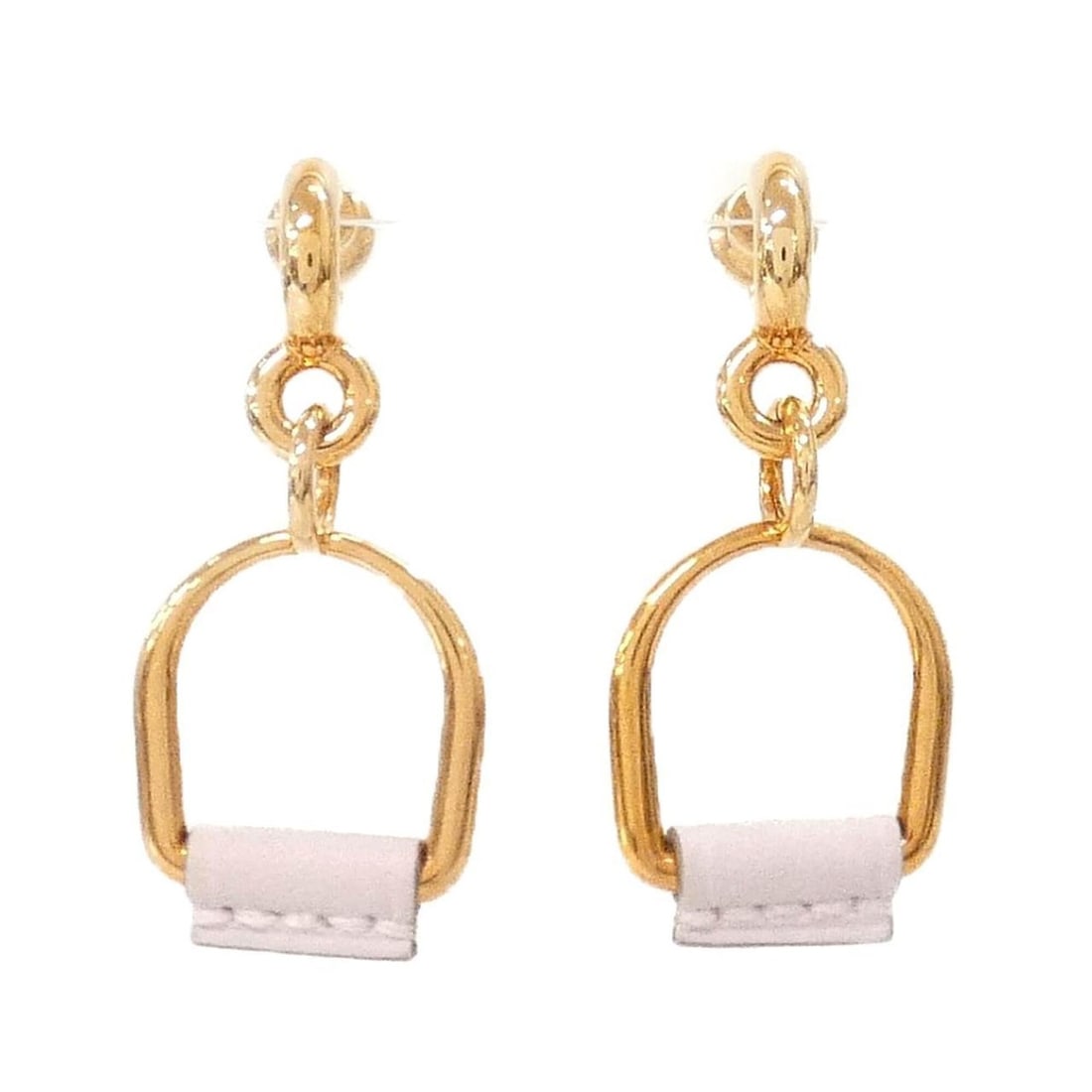 Hermes Hermès Heritage Equestre Etrier PM 081159CD Earrings: --- Catalog ---Category: SizeSize (HxWxD): 40.00mm x 17.00mm / 1.57'' x 0.67''Category: DesignType: Stud earringsColor: Pink, Rose goldGender: WomenMaterial: Swift leatherCategory: GeneralMPN: