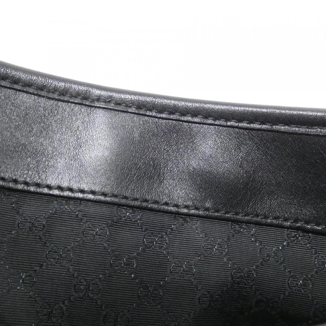 Gucci 28628 Shoulder Bag - 8