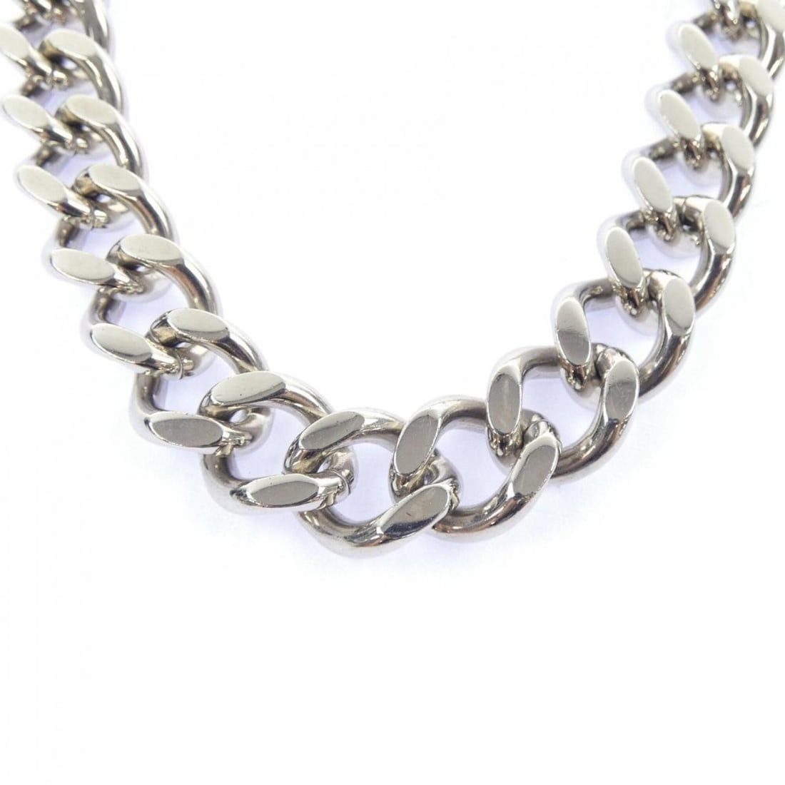 Christian Dior Dior N1097HOMMT Necklace: --- Catalog ---Category: SizeNeck Circumference: 46 cm / 18.11''Category: DesignColor: SilverGender: MenNecklace Type: NecklaceCategory: GeneralMPN: N1097HOMMTBrand: Christian Dior--- Item List