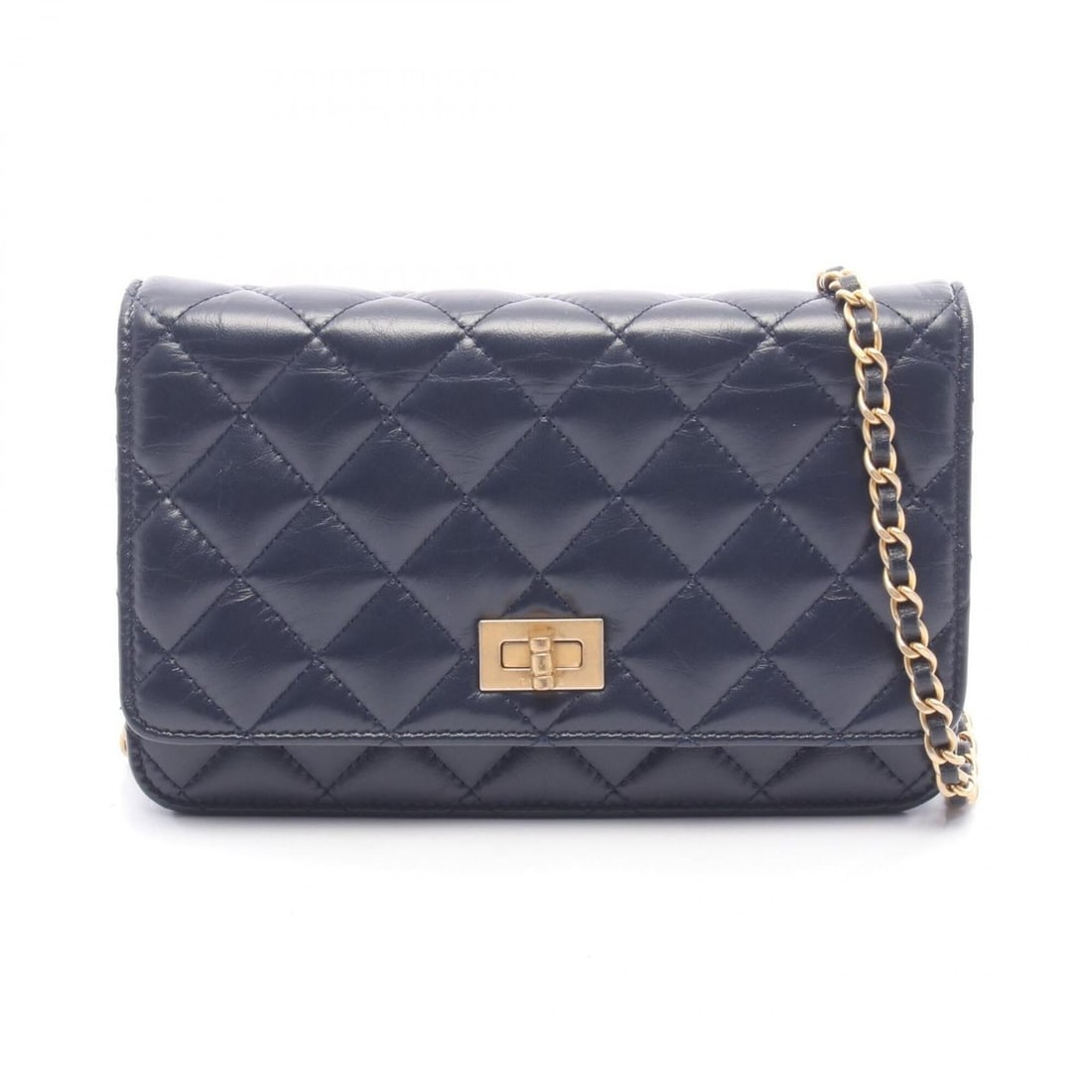 Chanel 2.55 Shoulder Bag/Handbag, Lambskin Leather, Women's, Navy: --- Catalog ---Category: SizeSize (HxWxD): 13cm x 19cm x 4cm / 5.11'' x 7.48'' x 1.57''Category: DesignType: Handbag, Shoulder bagColor: NavyGender: WomenMaterial: Leather Leather/Fur Type: LambskinCa