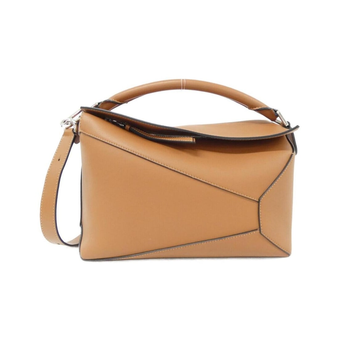 Loewe Puzzle Edge Medium A510P49X14 Handbag: --- Catalog ---Category: SizeSize (HxWxD): 19cm x 29cm x 13cm / 7.48'' x 11.41'' x 5.11''Category: DesignType: HandbagColor: BrownGender: WomenMaterial: Leather Category: GeneralMPN: A510P49X14Brand:
