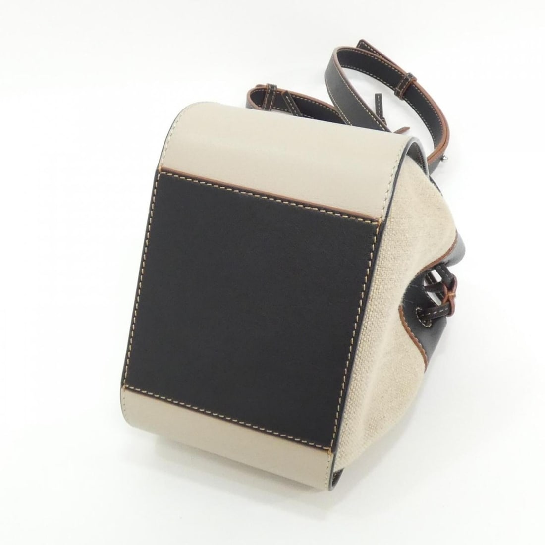 Loewe Hammock Drawstring Mini A538V07X06 Shoulder Bag - 3