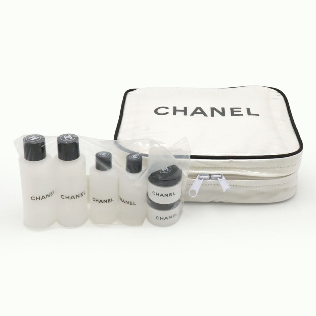 CHANEL Skin Care Traveler Travel Pouch Set (Handbag/Pouch) - Vinyl White/Black (1 of 13)