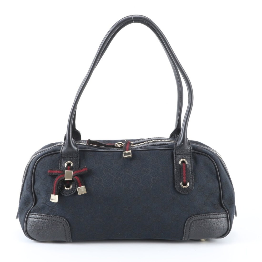 Mint condition Gucci GG canvas Princy 161720 leather tote bag, handbag, shoulder bag for women, with: --- Catalog ---Category: SizeSize (HxWxD): 15cm x 33cm x 13cm / 5.9'' x 12.99'' x 5.11''Strap Length: 52cm / 20.47''Category: DesignType: Handbag, Tote bagColor: BlackGender: WomenMaterial: Leather , 