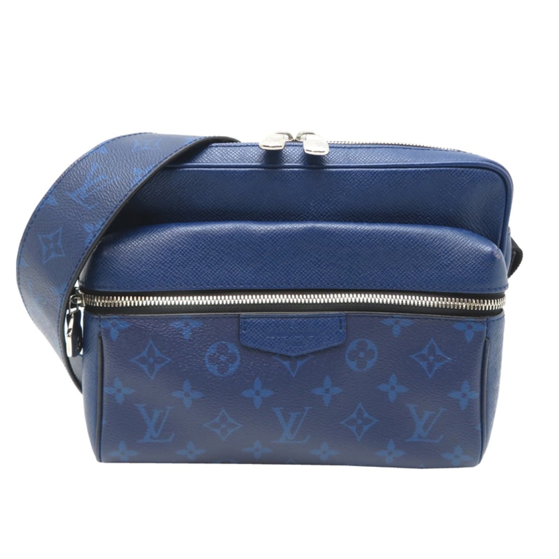 Louis Vuitton Outdoor Messenger PM Men's Bag M30242 Taigarama Cobalt: --- Catalog ---Category: SizeSize (HxWxD): 15.8cm x 25cm x 8cm / 6.22'' x 9.84'' x 3.14''Category: DesignType: Messenger bagColor: CobaltGender: MenMaterial: Taigarama Category: GeneralMPN: M30242Bran