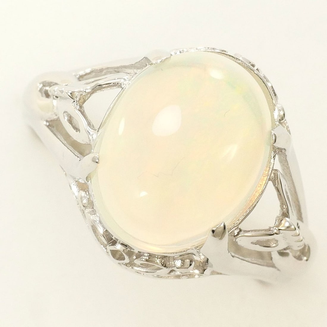 K14 14K WG White Gold Ring with Opal, Total Weight 2.6g, Like New Condition (1 of 10)
