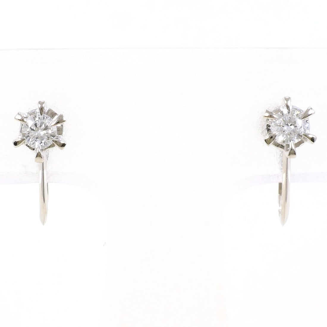 PT900 Platinum Earrings with 0.21 ct Diamonds, Total Weight 1.6g, Like New Condition. (1 of 10)
