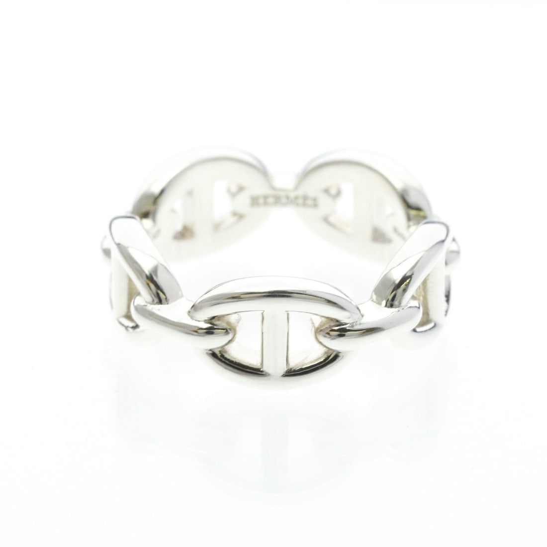 Hermes Chaine D'ancre Ring PM Silver 925 Fashion No Stone Band Ring Silver: --- Catalog ---Category: SizeWidth: 7mm / 0.28''Weight: 5.8g / 0.2oz.JP Size: 12US Size: 6Brand Size: 52Category: DesignType: Band ringColor: SilverMetal: SilverStone: No StoneStyle: FashionGender: Me