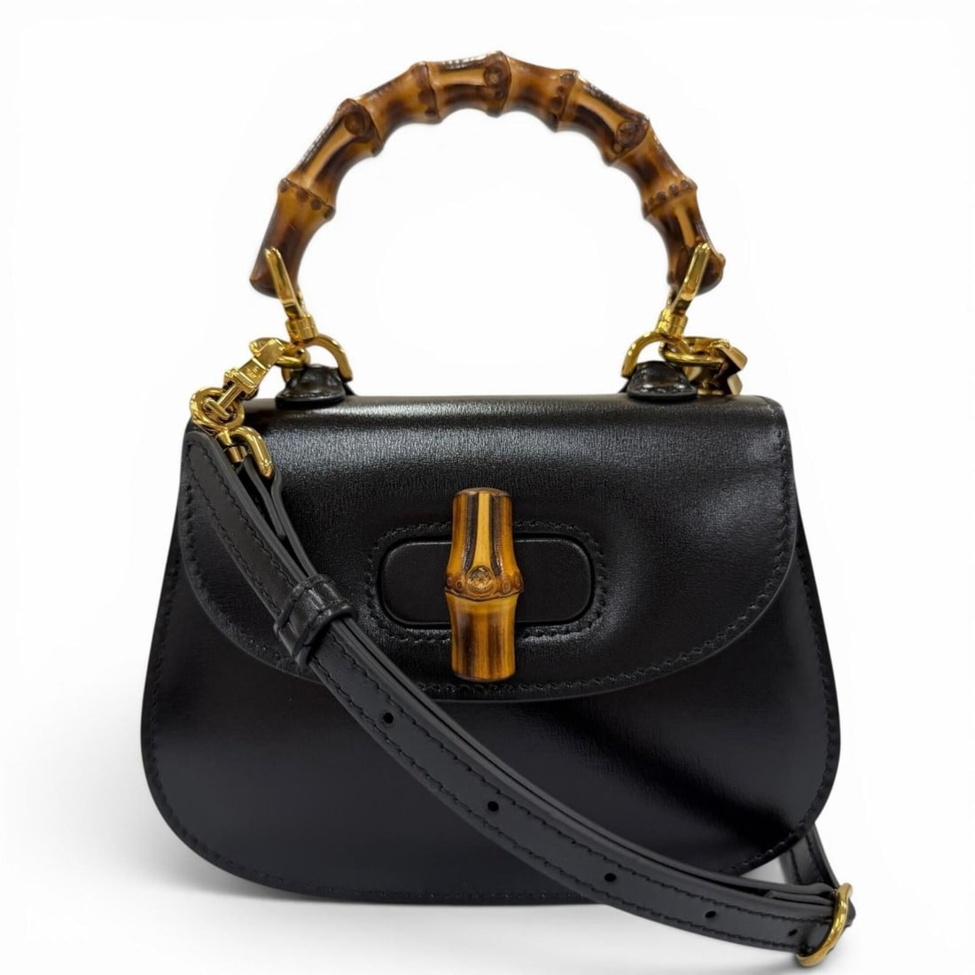 GUCCI 686864 Gucci Bamboo 1947 Mini Bag Leather 2-Way Handbag Shoulder Black Made in Italy Women's: --- Catalog ---Category: SizeSize (HxWxD): 12cm x 17cm x 7.5cm / 4.72'' x 6.69'' x 2.95''Category: DesignType: Handbag, Shoulder bagColor: BlackGender: WomenMaterial: Leather Category: GeneralMPN: 686