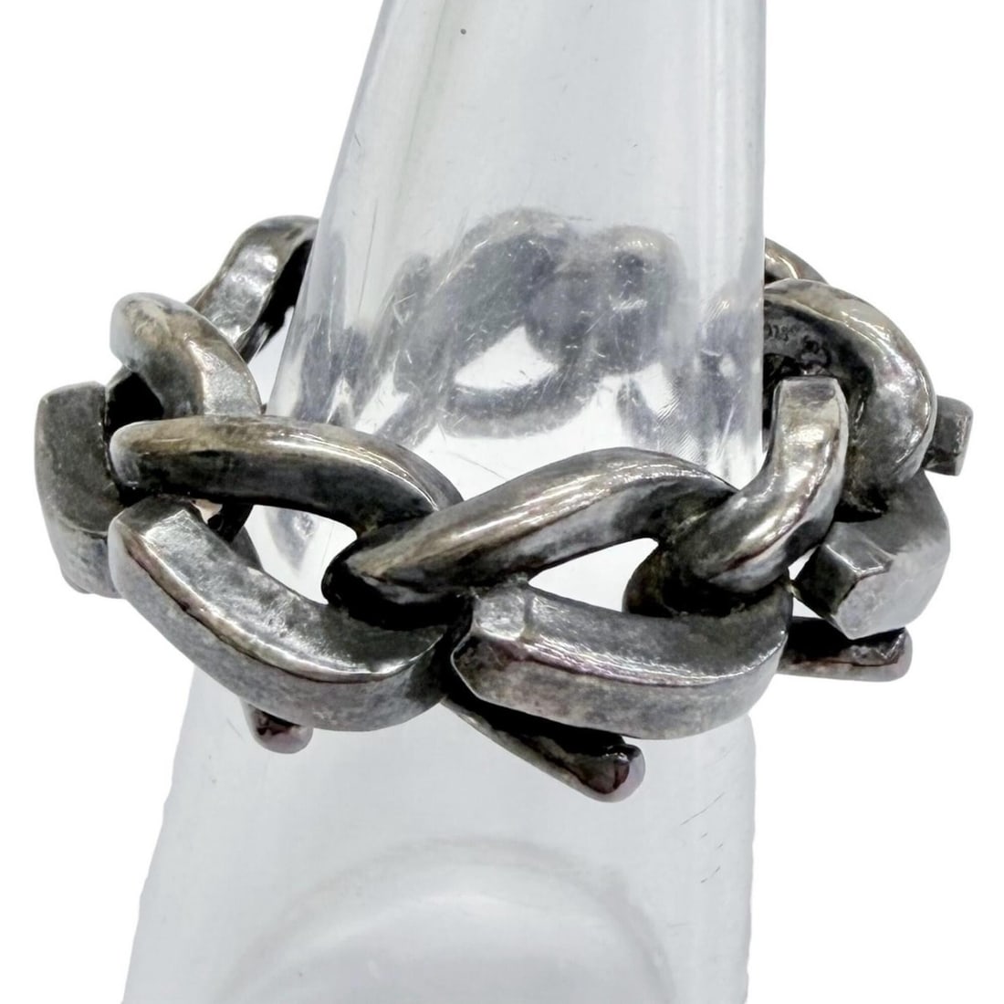 TIFFANY&Co. Tiffany Forge Link Ring, AG925 sterling silver, antique finish, current model, 50 weight: --- Catalog ---Category: SizeJP Size: 11US Size: 6Category: DesignType: Band ringColor: SilverGender: WomenMaterial: Silver 925Category: GeneralBrand: Tiffany--- Item List ---Section: ConditionRanking
