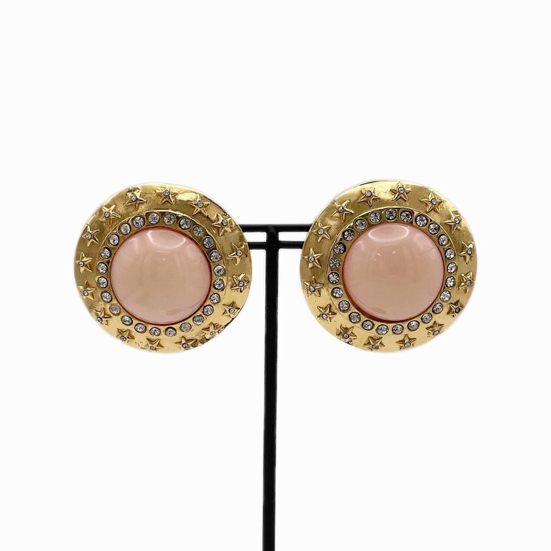 CHANEL Star Rhinestone Vintage Earrings, Pink Stone, Metal, Resin, 4cm, Gold, Women's: --- Catalog ---Category: SizeSize (HxWxD): 42.00mm x 42.00mm / 1.65'' x 1.65''Category: DesignType: Clip earringsColor: GoldGender: WomenMaterial: Metal, ResinCategory: GeneralBrand: Chanel--- Item Li