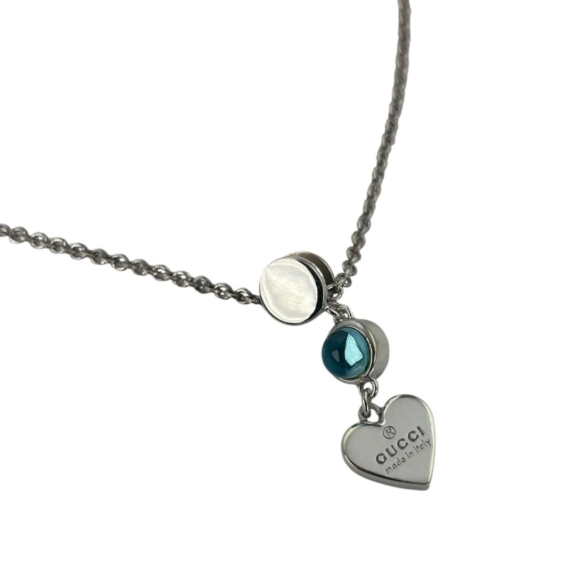 GUCCI necklace, sterling silver (925), for women.: --- Catalog ---Category: SizePendant Size: 20mm x 10mm / 0.78'' x 0.39''Neck Circumference: 43 cm / 16.92''Category: DesignColor: SilverGender: WomenMaterial: Silver 925Necklace Type: NecklaceCategory