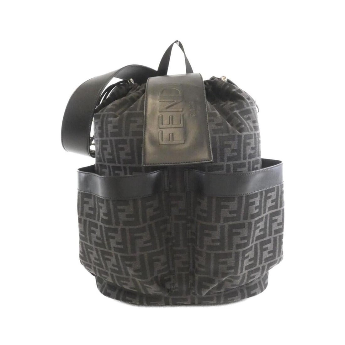 Fendi Strike Medium 7VZ070 AG0M Backpack: --- Catalog ---Category: SizeSize (HxWxD): 38cm x 30cm x 14cm / 14.96'' x 11.81'' x 5.51''Category: DesignType: BackpackColor: BlackGender: WomenMaterial: Canvas , Leather Hardware Color: