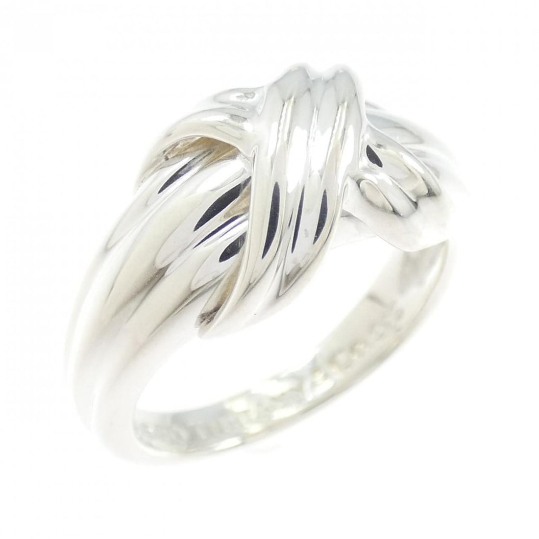 Tiffany Signature Ring: --- Catalog ---Category: SizeJP Size: 8.0US Size: 4.5Category: DesignType: Band ringGender: WomenMaterial: Silver 925Category: GeneralBrand: Tiffany--- Item List ---Section: ConditionRanking: Rank A
