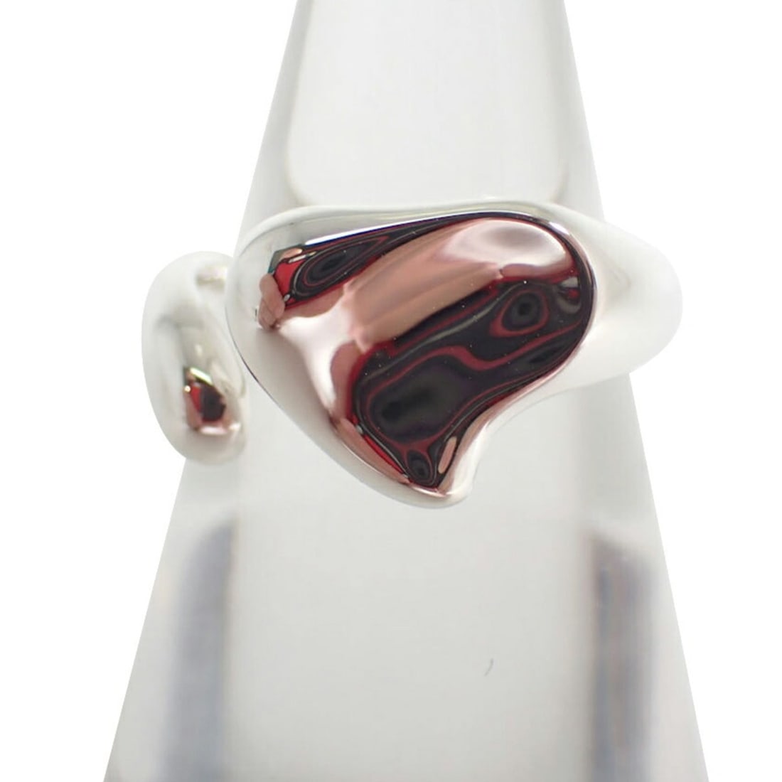 TIFFANY & Co. 925 Full Heart Ring, Size 8: --- Catalog ---Category: SizeUS Size: 4.5Brand Size: 48Category: DesignType: Band ringGender: WomenMaterial: Sterling silver 925Category: GeneralBrand: Tiffany--- Item List ---Section: ConditionRankin