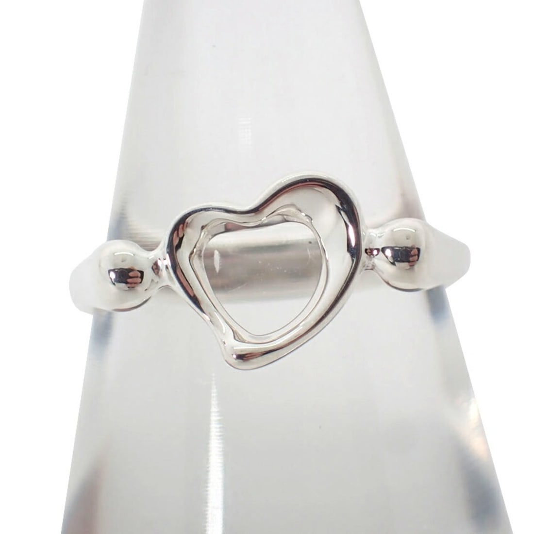 TIFFANY & Co. 925 Heart Ring, Size 13: --- Catalog ---Category: SizeUS Size: 6.5Brand Size: 53Category: DesignType: Band ringGender: WomenMaterial: Sterling silver 925Category: GeneralBrand: Tiffany--- Item List ---Section: ConditionRankin