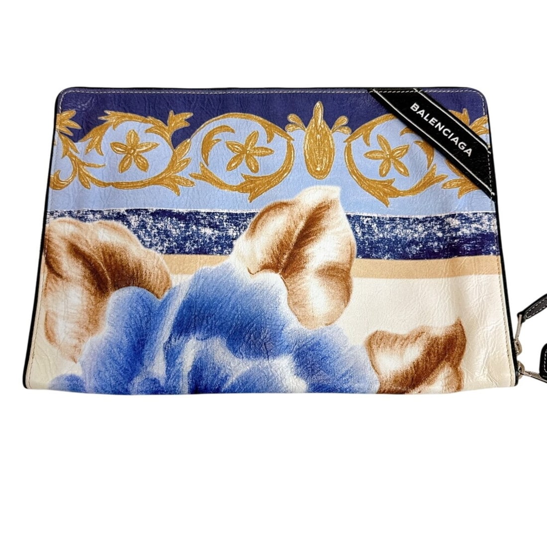 BALENCIAGA 466685 2017 Spring/Summer Baroque Floral Print Wrinkled Second PC Case Clutch Bag Blue: --- Catalog ---Category: SizeSize (HxWxD): 24cm x 34cm / 9.44'' x 13.38''Category: DesignType: Clutch bagColor: BlueGender: Women,MenMaterial: Leather Category: GeneralBrand: Balenciaga--- Item List