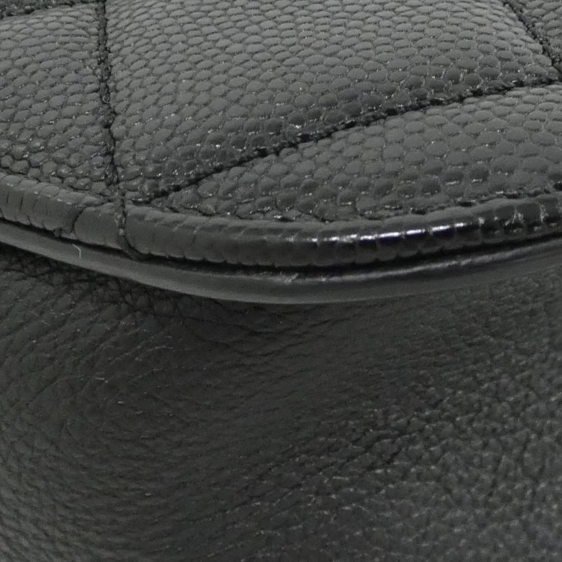 Chanel 91856 Shoulder Bag - 3