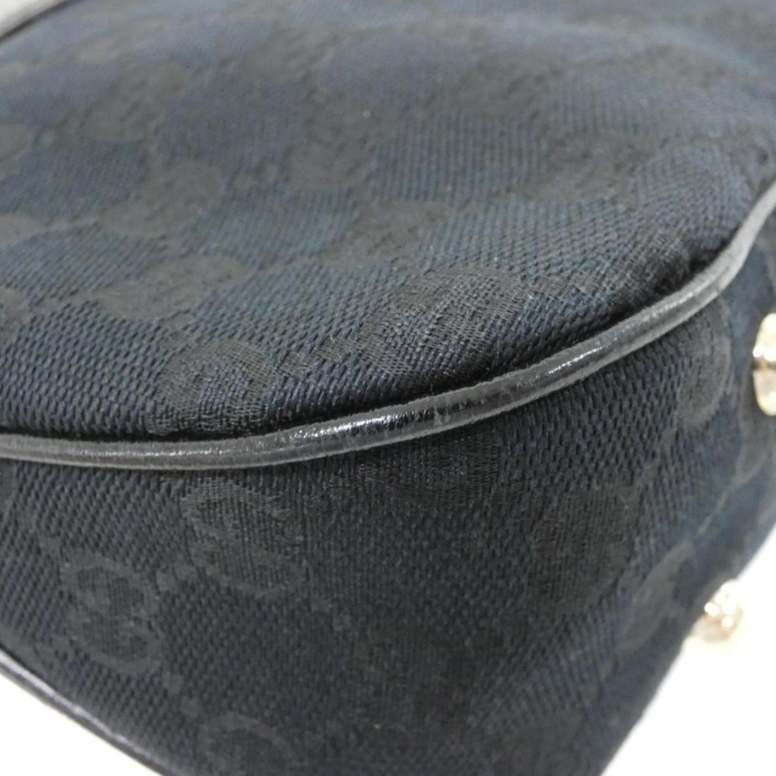 Gucci 137378 Shoulder Bag - 2