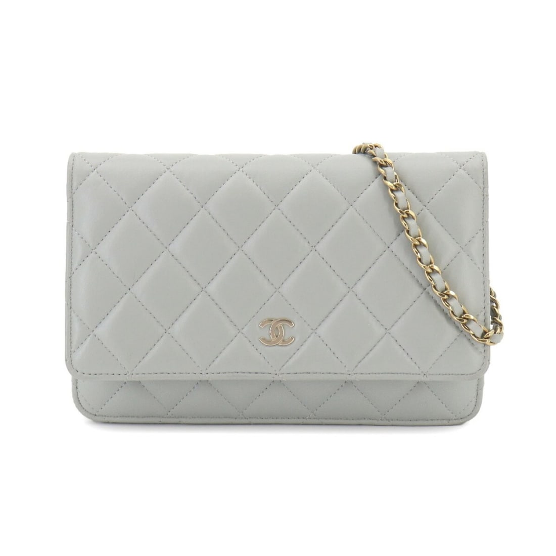 Chanel Matelassé Classic Chain Wallet, Long Lambskin, Light Gray, AP0250, Gold Hardware.: --- Catalog ---Category: SizeSize (HxWxD): 12cm x 19.5cm x 3cm / 4.72'' x 7.67'' x 1.18''Category: DesignType: Chain/Shoulder walletColor: Light grayGender: WomenMaterial: Leather Leather/Fur Type: La