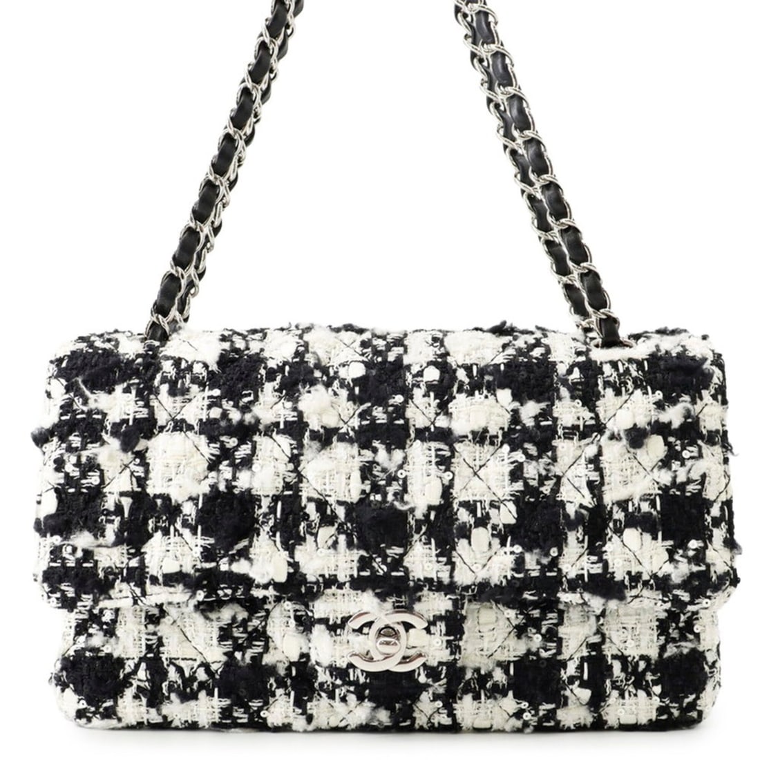 Chanel Chain Shoulder Bag Matelassé 25 Coco Mark Tweed Double A01112 CHANEL White Black Handbag: --- Catalog ---Category: SizeSize (HxWxD): 15.5cm x 25cm x 6.5cm / 6.1'' x 9.84'' x 2.55''Category: DesignType: Shoulder bagColor: Black, WhiteGender: WomenMaterial: Tweed Category: GeneralBrand: Chan