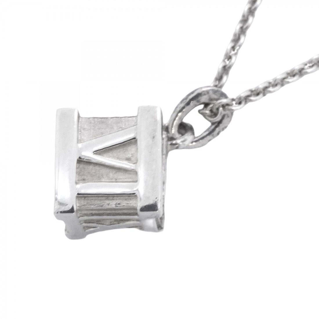 Tiffany & Co. Atlas Cube Necklace, Sterling Silver 925, Women's: --- Catalog ---Category: SizePendant Size: 19.9mm x 11.1mm / 0.78'' x 0.43''Neck Circumference: 41.5 cm / 16.33''Category: DesignGender: WomenMaterial: Silver 925Necklace Type: NecklaceCategory: Gener