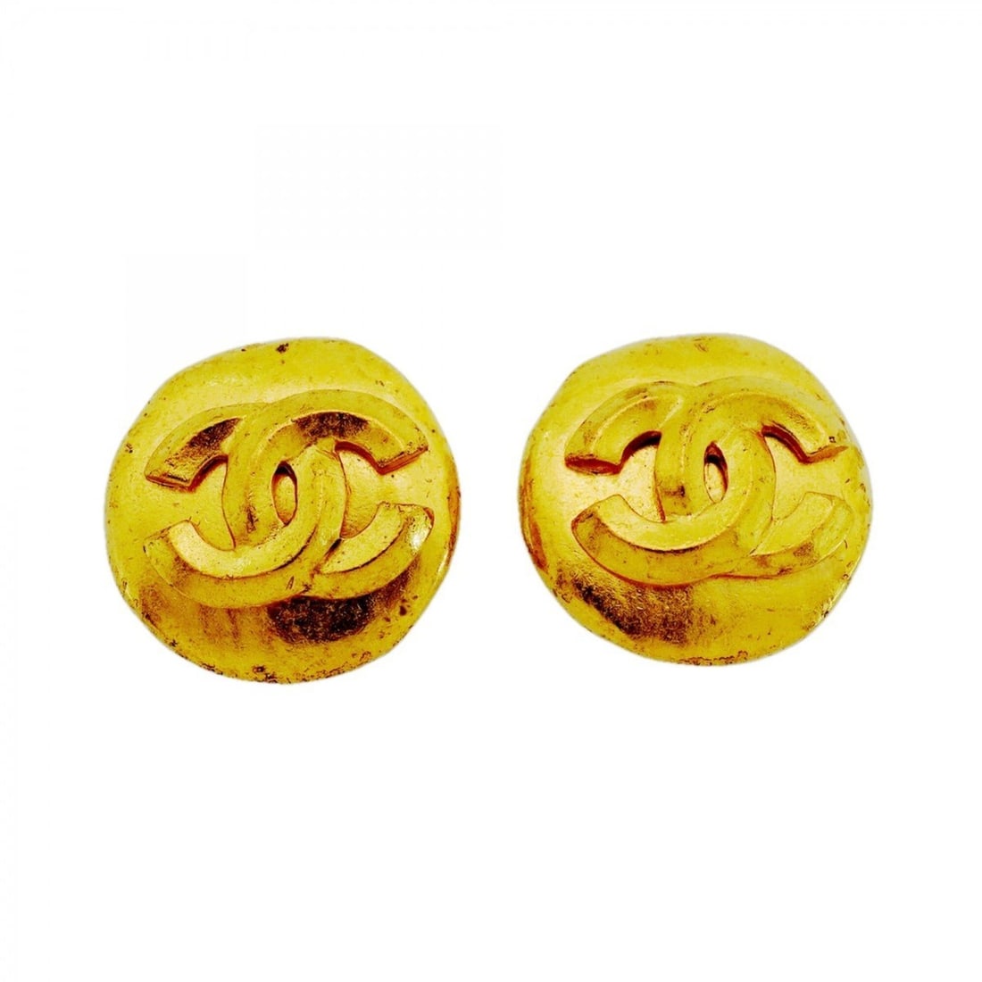 Chanel earrings, Coco Mark, GP plated, gold, women's.: --- Catalog ---Category: SizeSize (HxWxD): 18.90mm x 18.70mm / 0.74'' x 0.74''Category: DesignType: Clip earringsColor: GoldGender: WomenMaterial: Gold platingCategory: GeneralBrand: Chanel--- Item Li