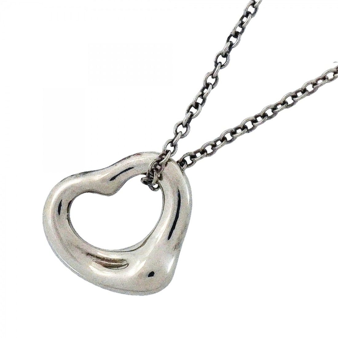 Tiffany & Co. Heart Necklace, Sterling Silver 925, Women's: --- Catalog ---Category: SizePendant Size: 10mm x 11.1mm / 0.39'' x 0.43''Neck Circumference: 40.5 cm / 15.94''Category: DesignGender: WomenMaterial: Silver 925Necklace Type: NecklaceCategory: General
